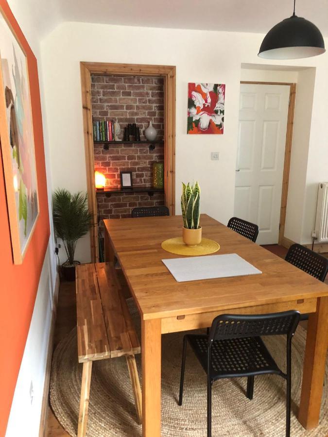 Hilltop House Is A Welcoming 2 Bedroom Property Matlock  Exterior foto